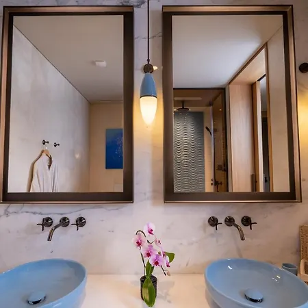Palaia Hotell *
