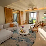 Otel Palaia *